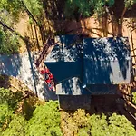Flagstaff Retreat: Deck Spa Game Room Stunning Views